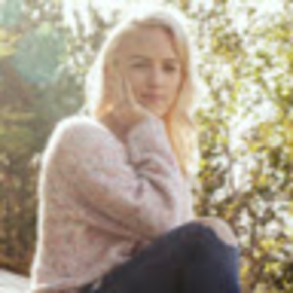 Meet your Posher, Chelsea - Picture 1 of 1